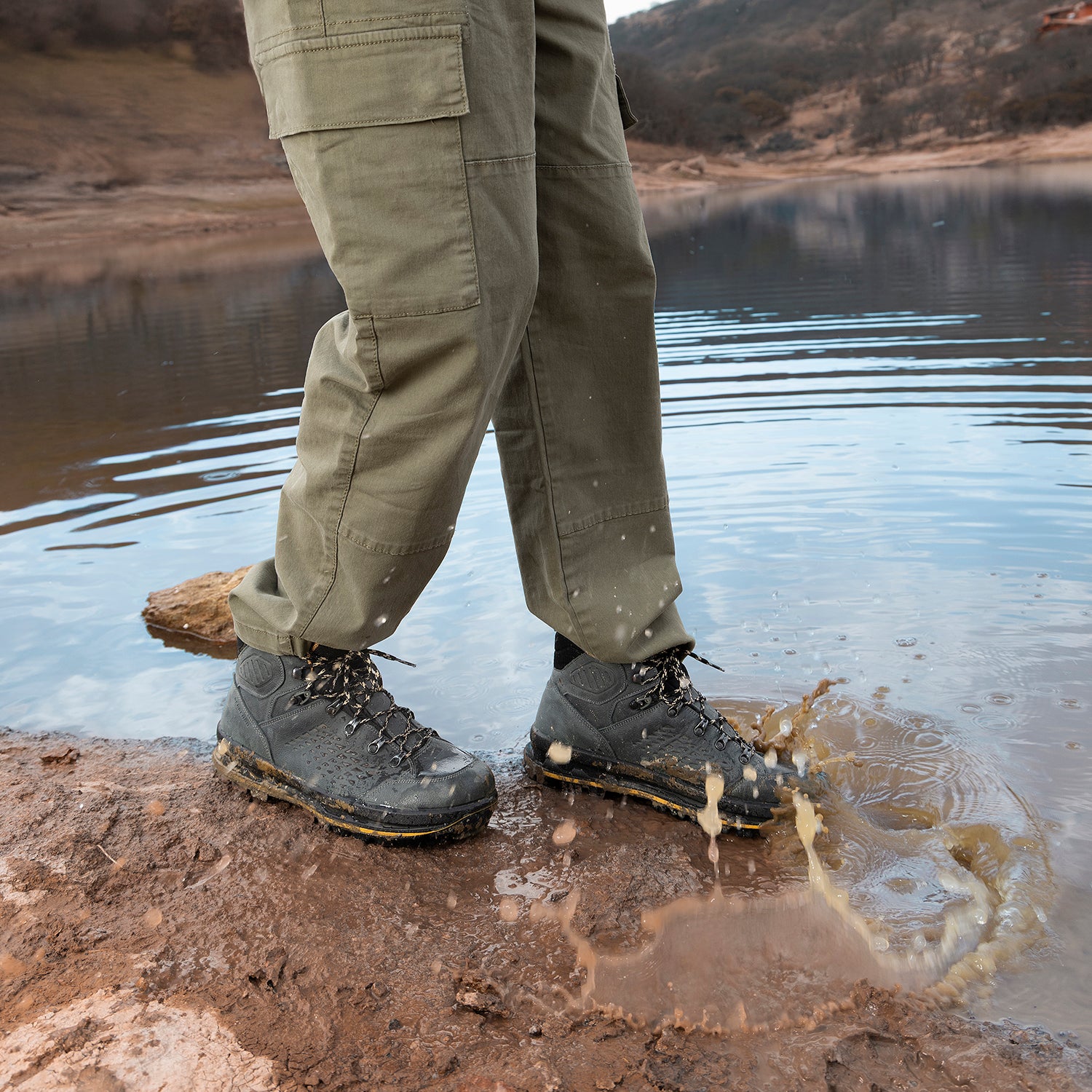 BOTAS DE MONTAÑA WATERPROOF BERRENDO TRAIL 1500 PARA HOMBRE