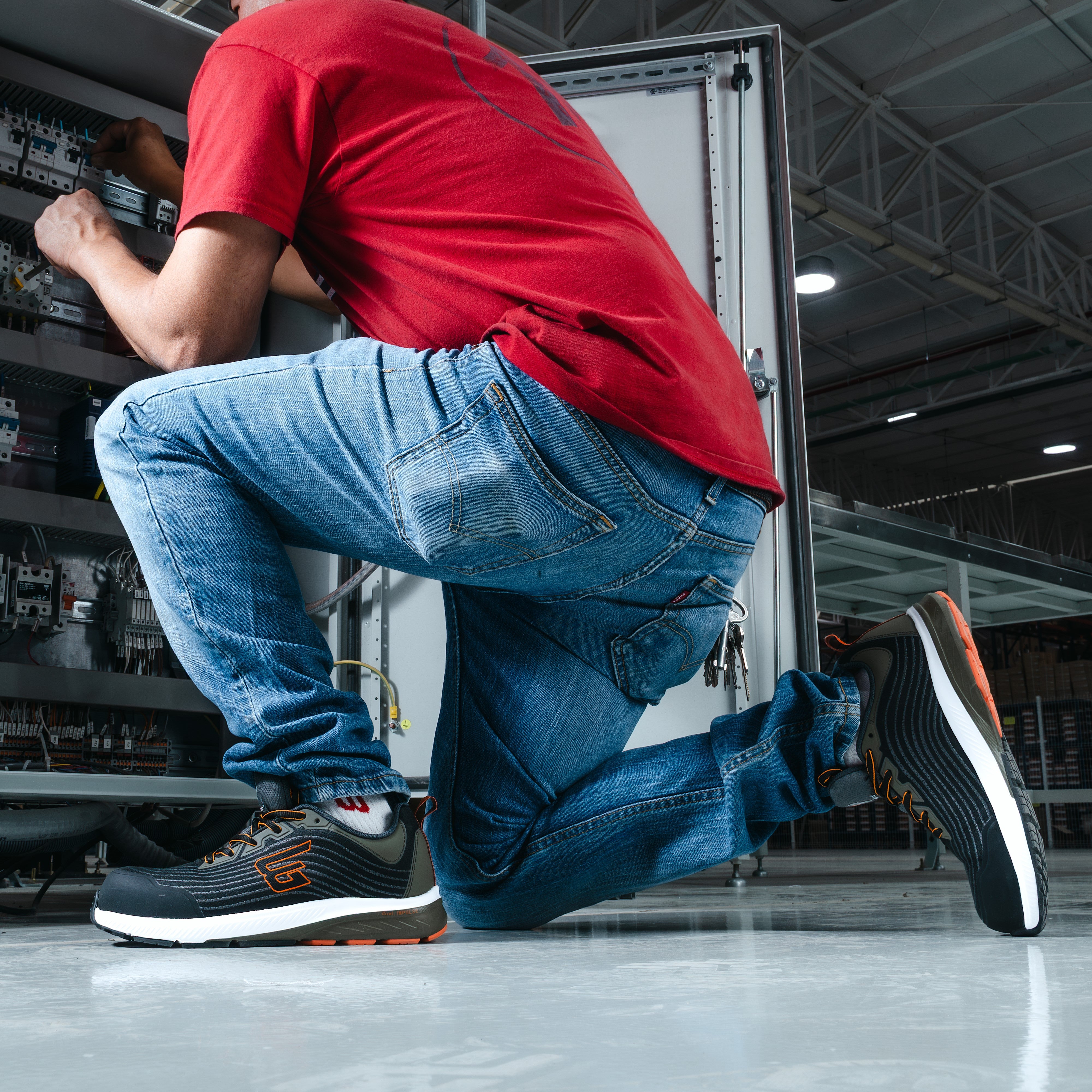 TENIS DE SEGURIDAD DIELÉCTRICO 7725 HOMBRE
